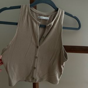 ABERCROMBIE CROPPED TANK TOP